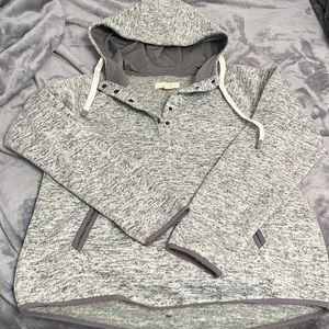 Thread supply, size large, sweatshirt with hood & pockets